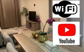 Orked Vanda, 3 Bedroom Apartment, Seaview Netflixwifiyoutube